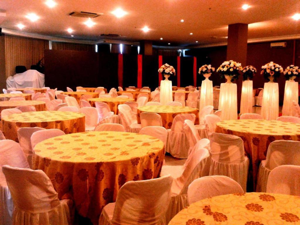 Paragon City Hotel Ipoh Exterior photo